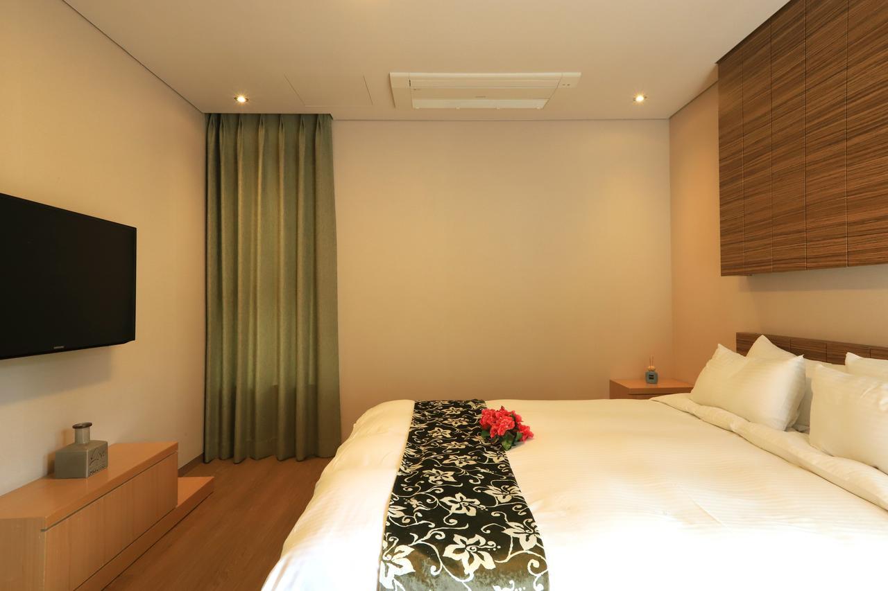 Y Resort Jeju Σεογκουίπο Εξωτερικό φωτογραφία