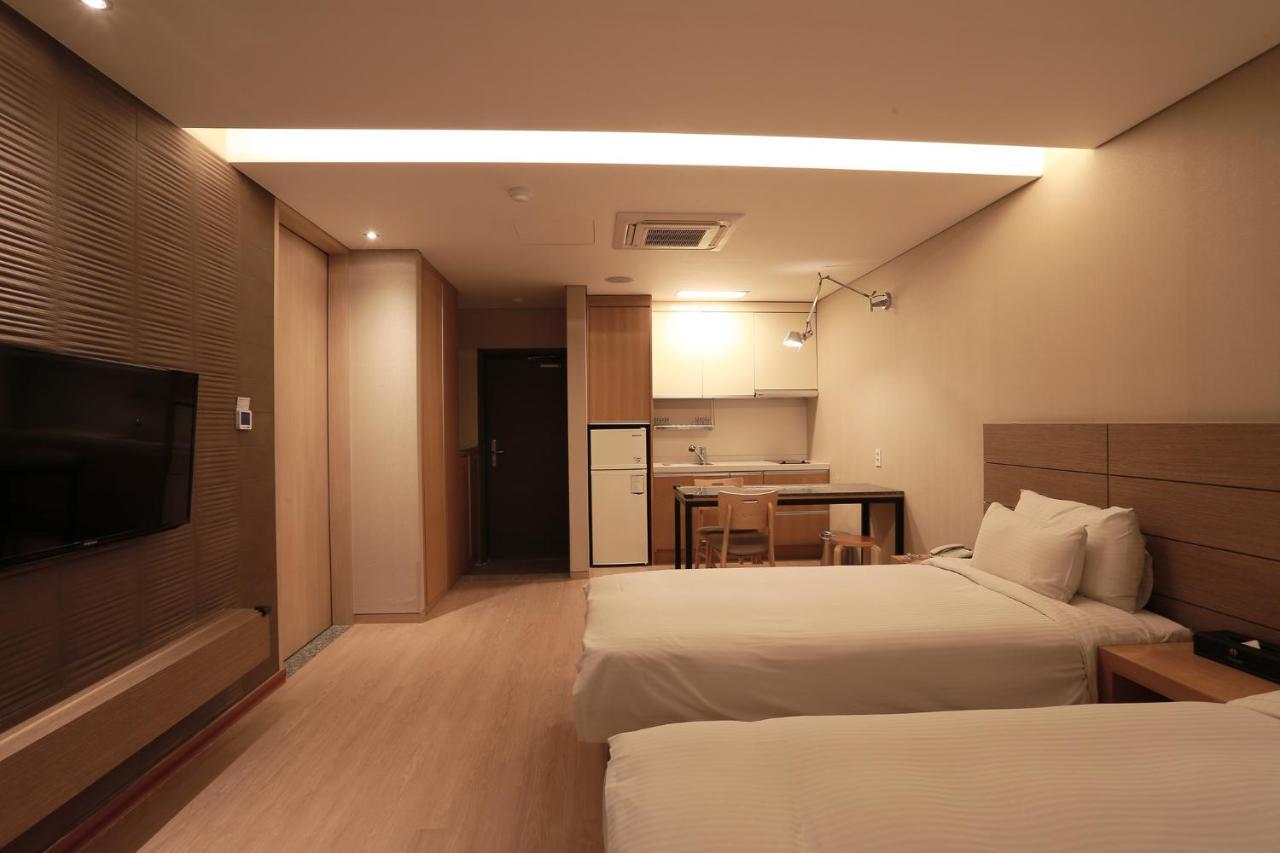Y Resort Jeju Σεογκουίπο Εξωτερικό φωτογραφία